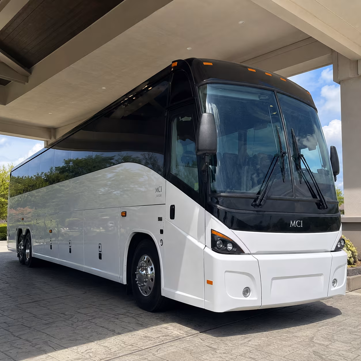 daily shuttle routes along sr 7 and oakland park boulevard