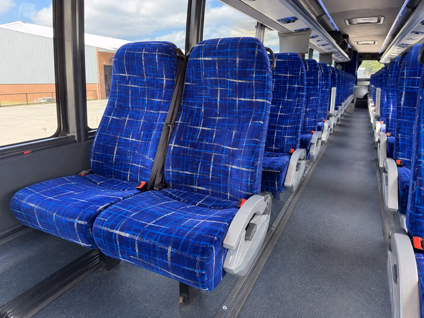 how the type of bus you choose changes the price in lauderhill florida